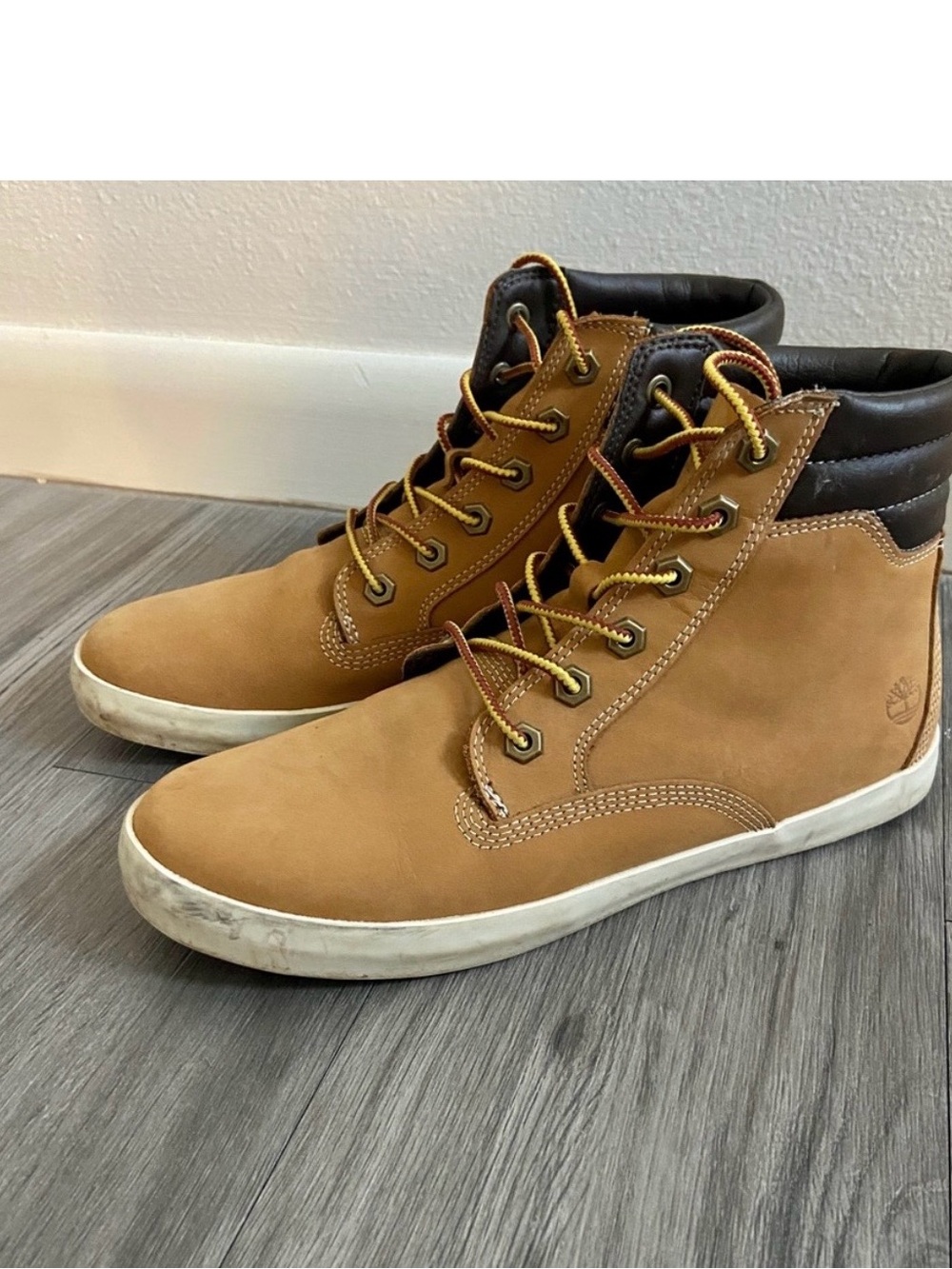 Timberland women  Wheat Nubuck Lace-Up Boots